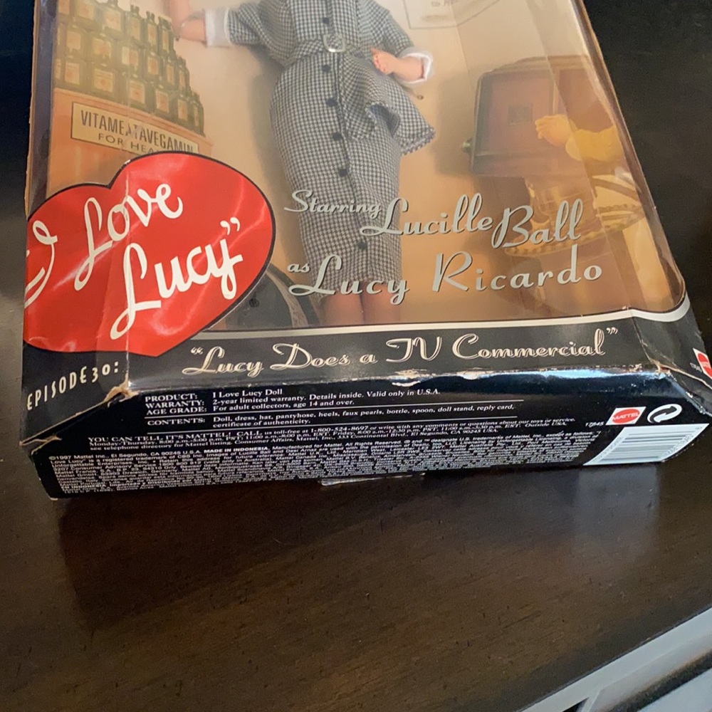 I love Lucy Barbie - Picture 5 of 5